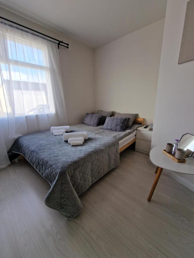 R&J Guesthouse Room グリンダヴィーク エクステリア 写真