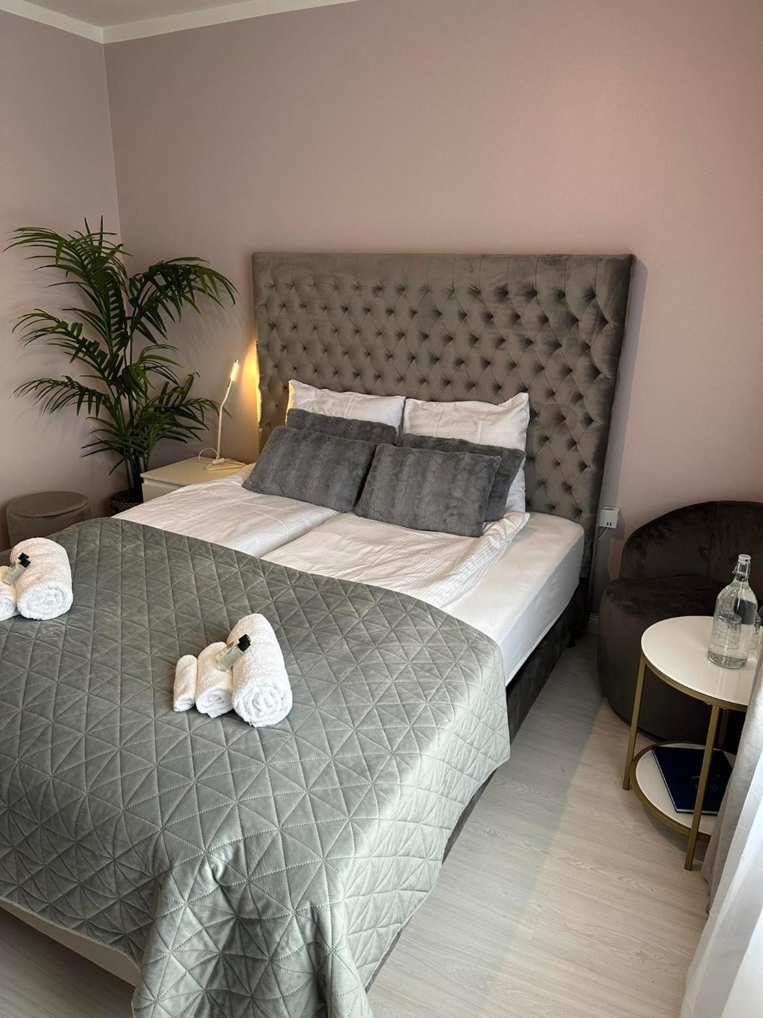 R&J Guesthouse Room グリンダヴィーク エクステリア 写真